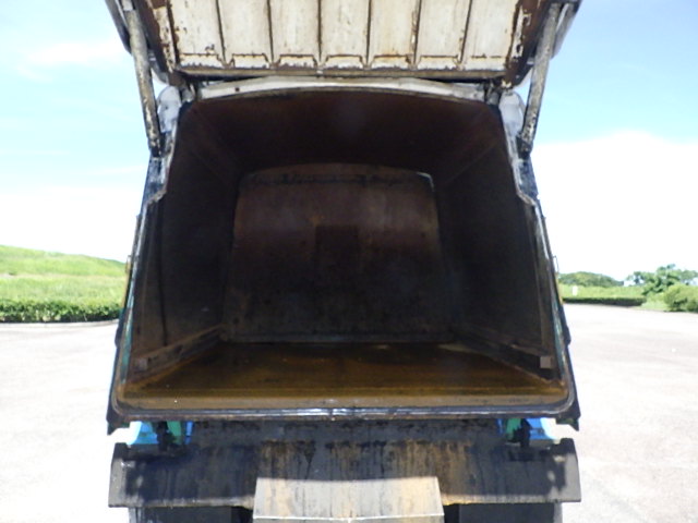 いすゞ 平成29年式 塵芥車 プレス式 8.2立米|中古トラックの販売・買取・査定のアイナビ