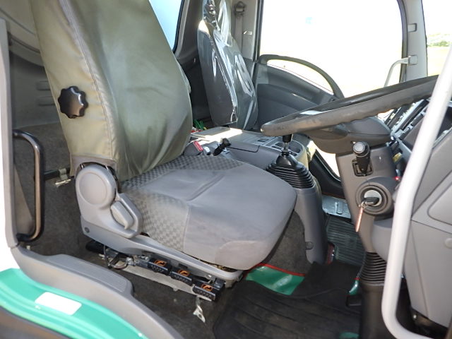 いすゞ 平成29年式 塵芥車 プレス式 8.2立米|中古トラックの販売・買取・査定のアイナビ