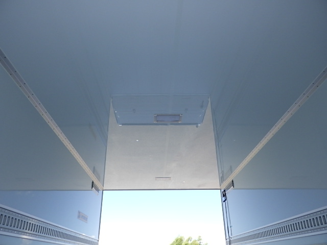 日野 令和7年式 冷凍バン 格納ゲート付き 車検付き|中古トラックの販売・買取・査定のアイナビ