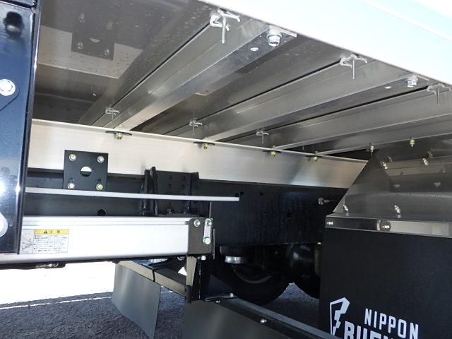 日野 令和7年式 冷凍バン 格納ゲート付き 車検付き|中古トラックの販売・買取・査定のアイナビ