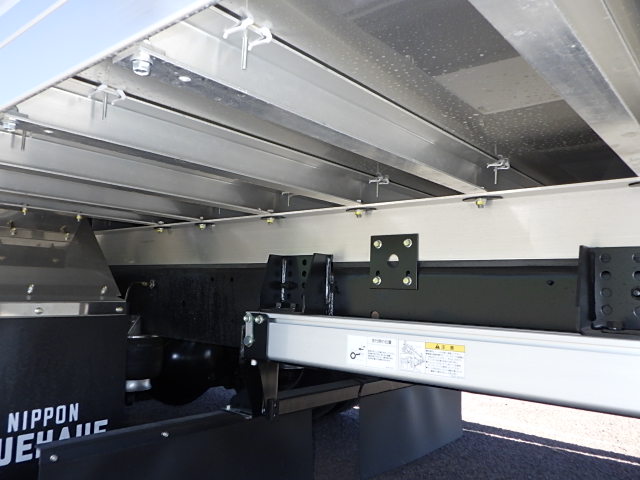 日野 令和7年式 冷凍バン 格納ゲート付き 車検付き|中古トラックの販売・買取・査定のアイナビ