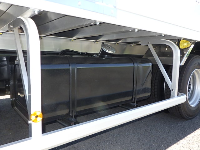 日野 令和7年式 冷凍バン 格納ゲート付き 車検付き|中古トラックの販売・買取・査定のアイナビ