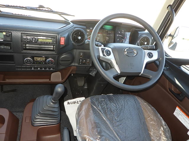 日野 令和7年式 冷凍バン 格納ゲート付き 車検付き|中古トラックの販売・買取・査定のアイナビ