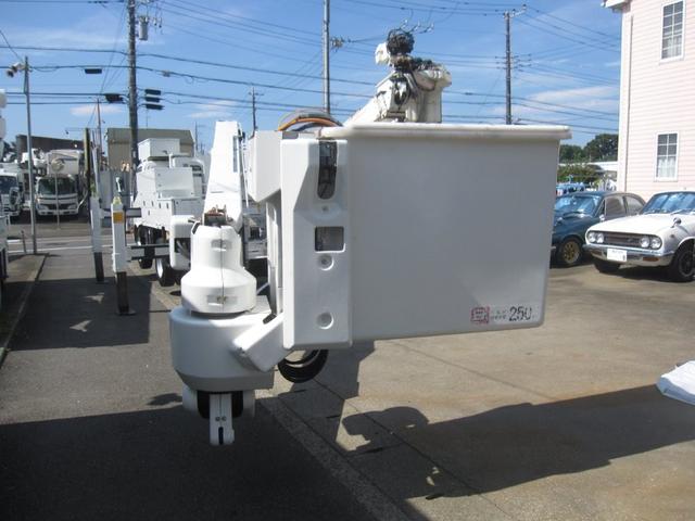 日野 特殊車両 デュトロ|中古トラックの販売・買取・査定のアイナビ