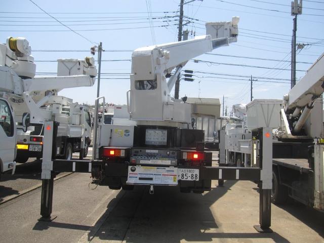 いすゞ|中古トラックの販売・買取・査定のアイナビ