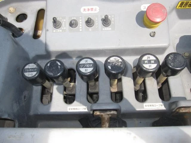 いすゞ|中古トラックの販売・買取・査定のアイナビ