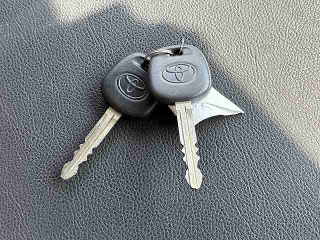 トヨタ Wキャブ トヨエース|中古トラックの販売・買取・査定のアイナビ