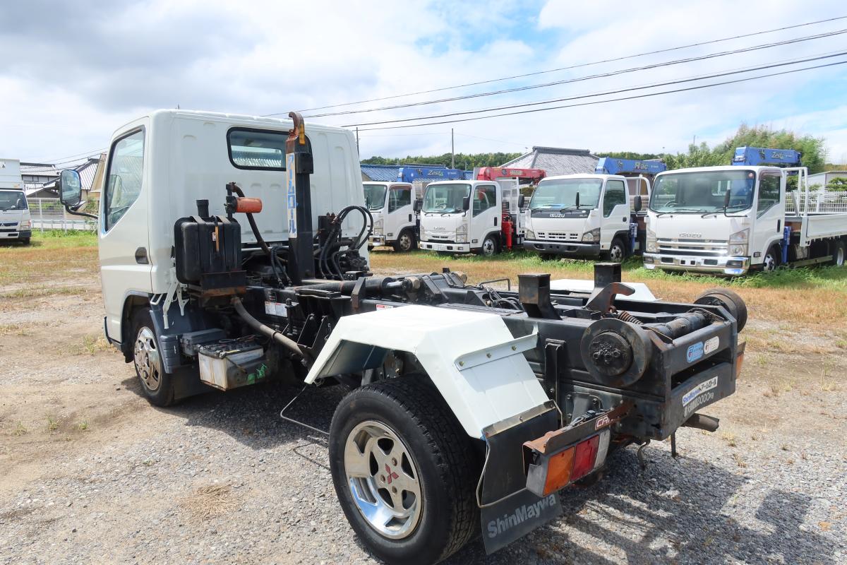 アームロール 新明和製 積載3000kg ツインホイスト|中古トラックの販売・買取・査定のアイナビ