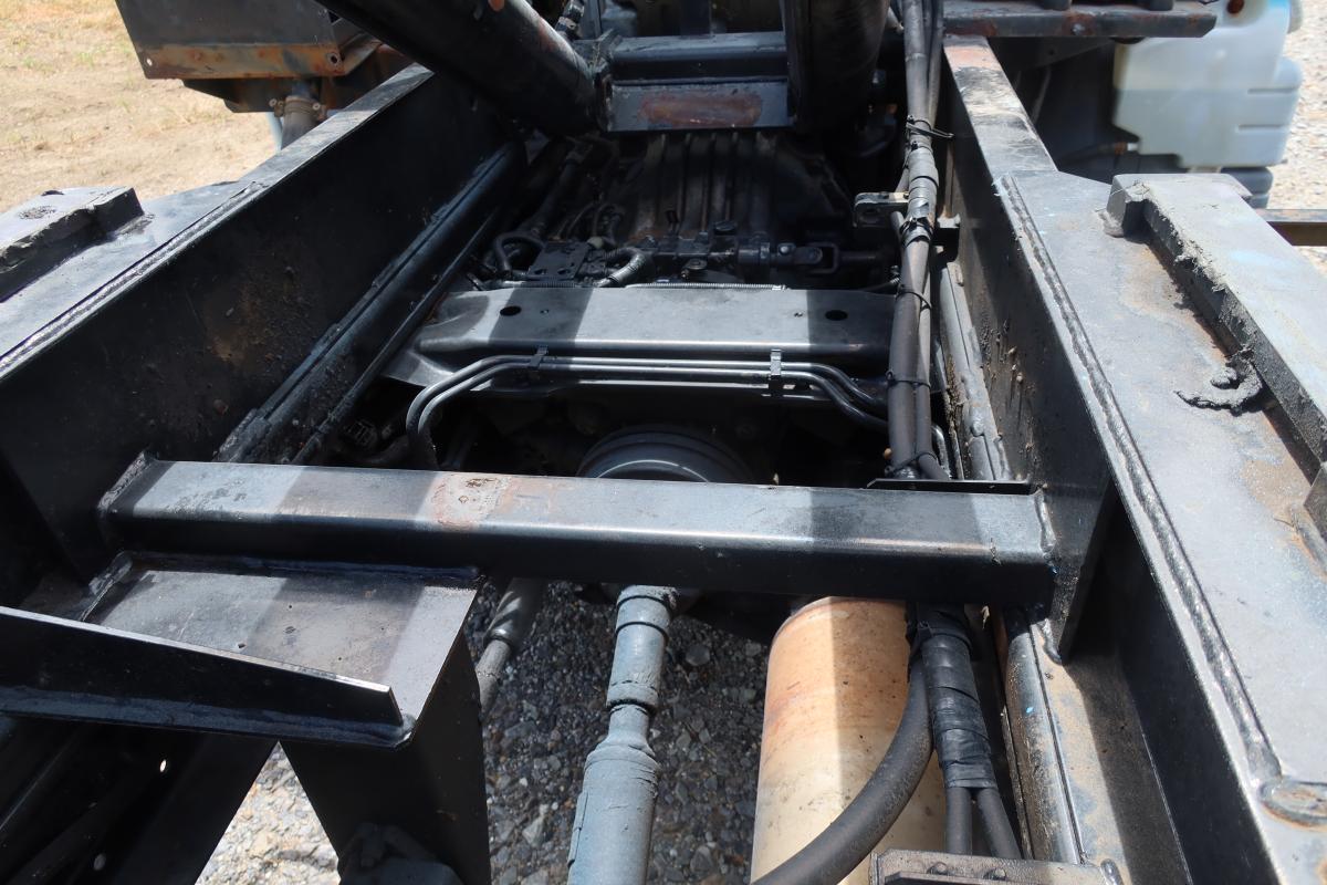 アームロール 新明和製 積載3000kg ツインホイスト|中古トラックの販売・買取・査定のアイナビ