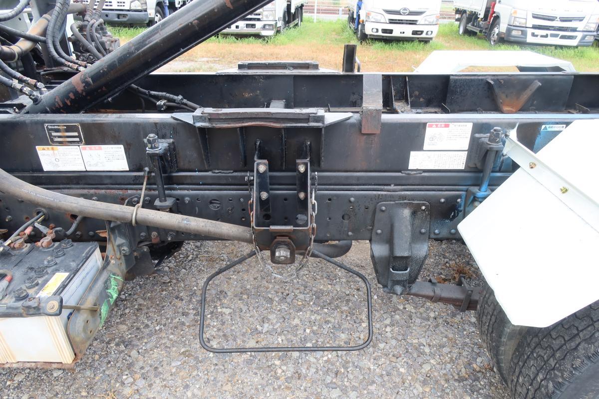 アームロール 新明和製 積載3000kg ツインホイスト|中古トラックの販売・買取・査定のアイナビ