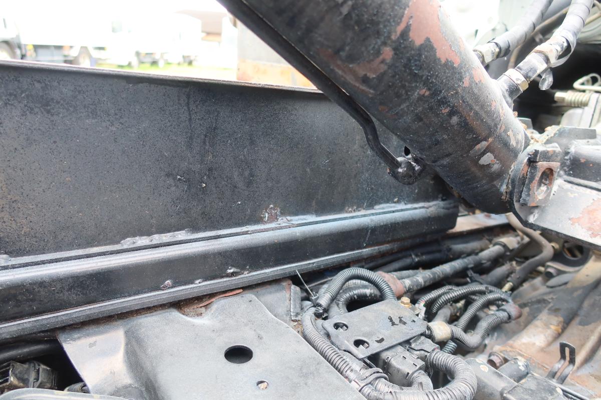 アームロール 新明和製 積載3000kg ツインホイスト|中古トラックの販売・買取・査定のアイナビ