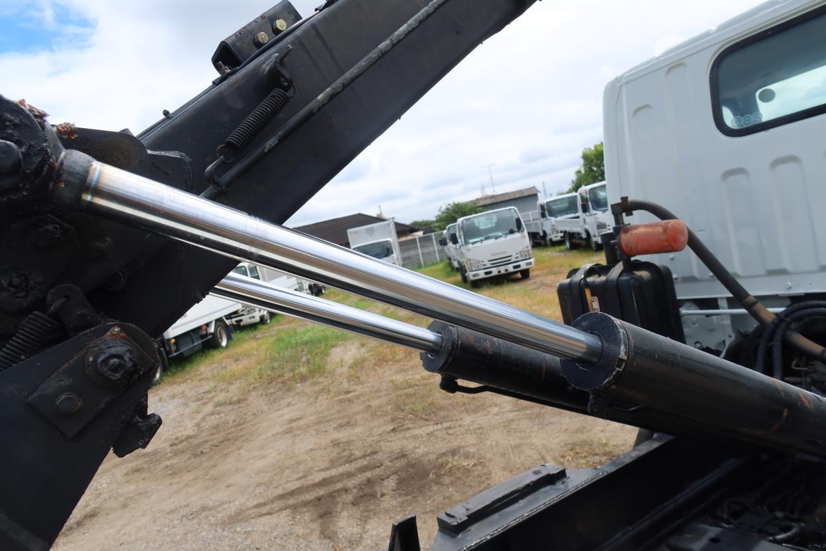 アームロール 新明和製 積載3000kg ツインホイスト|中古トラックの販売・買取・査定のアイナビ