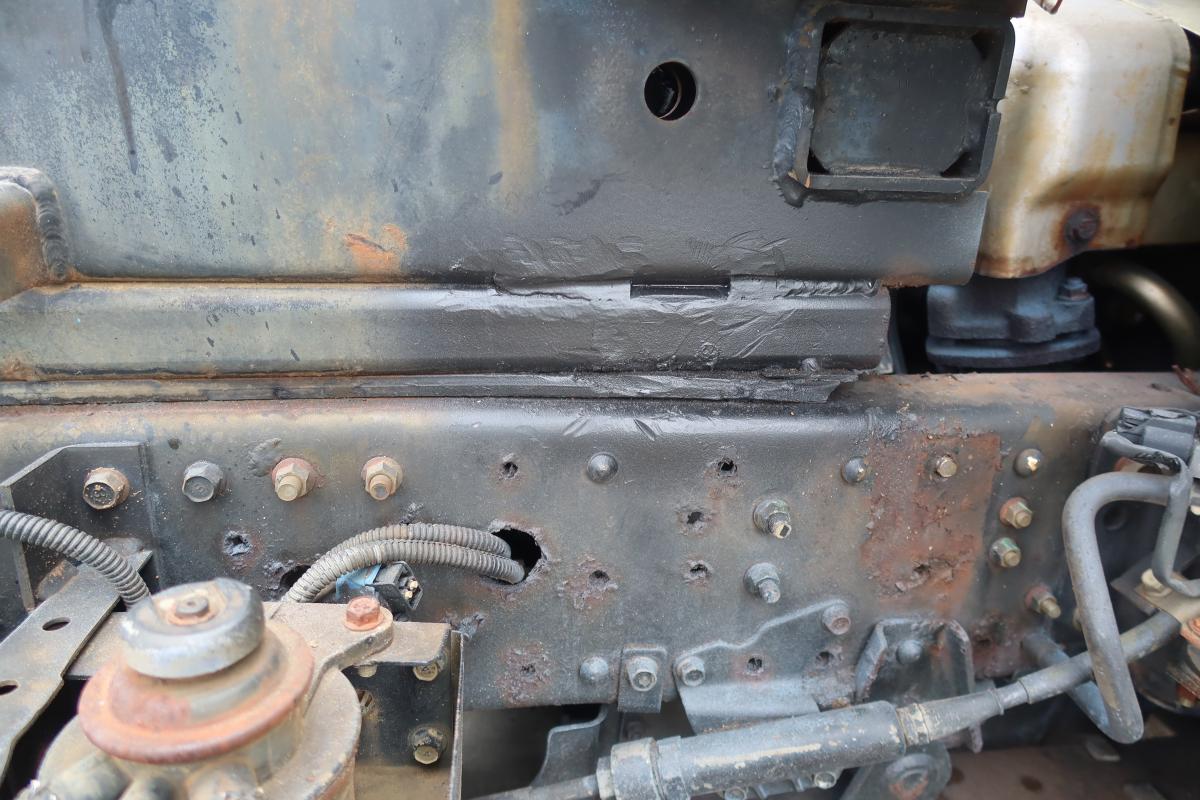 アームロール 新明和製 積載3000kg ツインホイスト|中古トラックの販売・買取・査定のアイナビ