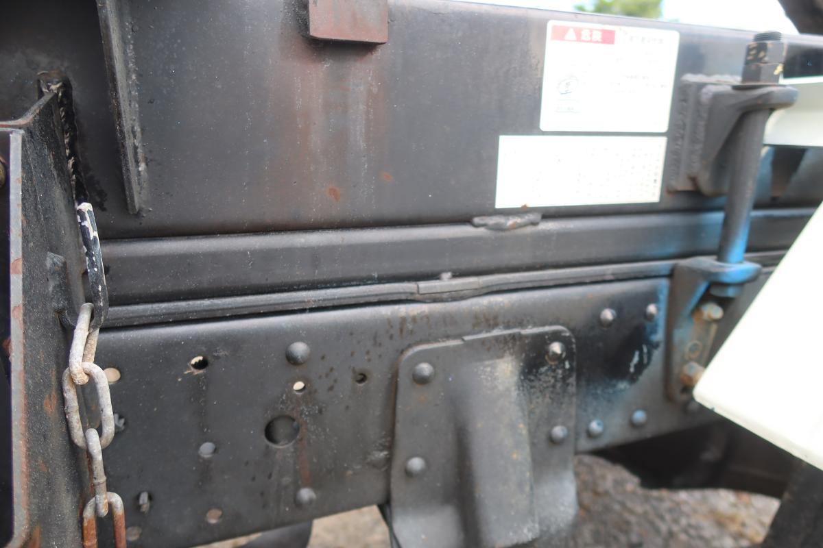 アームロール 新明和製 積載3000kg ツインホイスト|中古トラックの販売・買取・査定のアイナビ