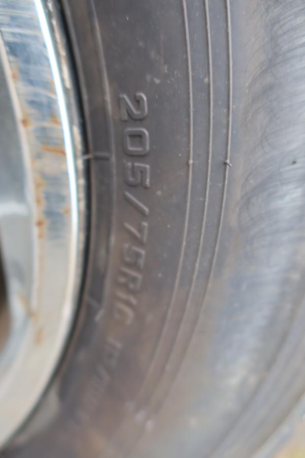 アームロール 新明和製 積載3000kg ツインホイスト|中古トラックの販売・買取・査定のアイナビ