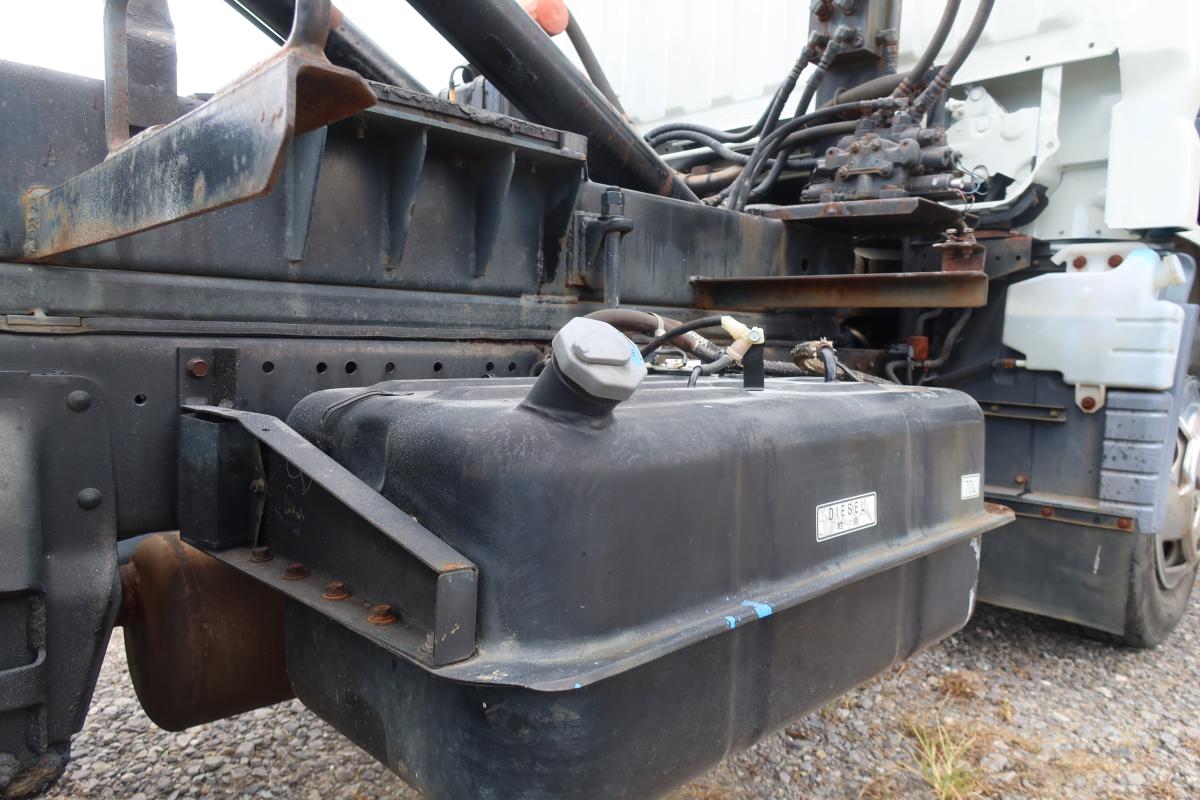 アームロール 新明和製 積載3000kg ツインホイスト|中古トラックの販売・買取・査定のアイナビ