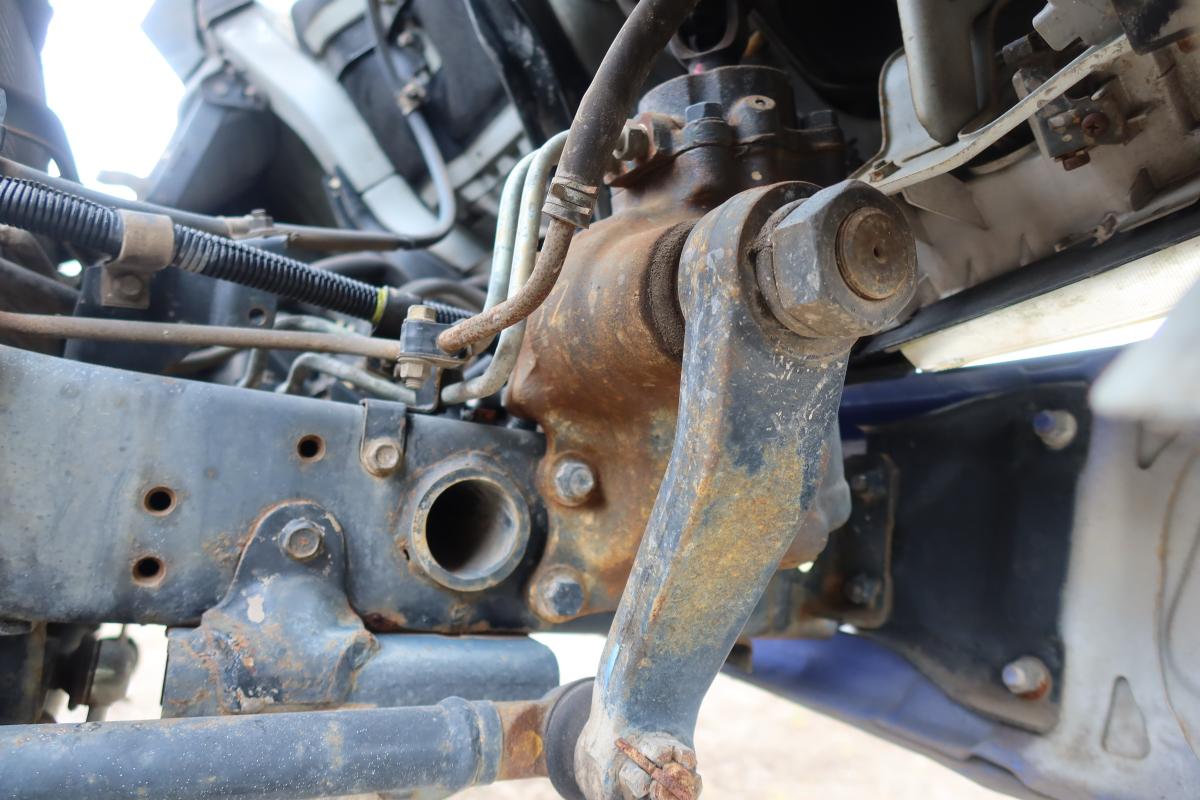 アームロール 新明和製 積載3000kg ツインホイスト|中古トラックの販売・買取・査定のアイナビ