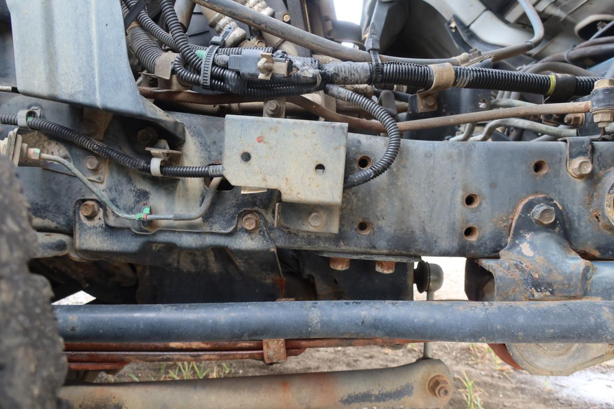 アームロール 新明和製 積載3000kg ツインホイスト|中古トラックの販売・買取・査定のアイナビ