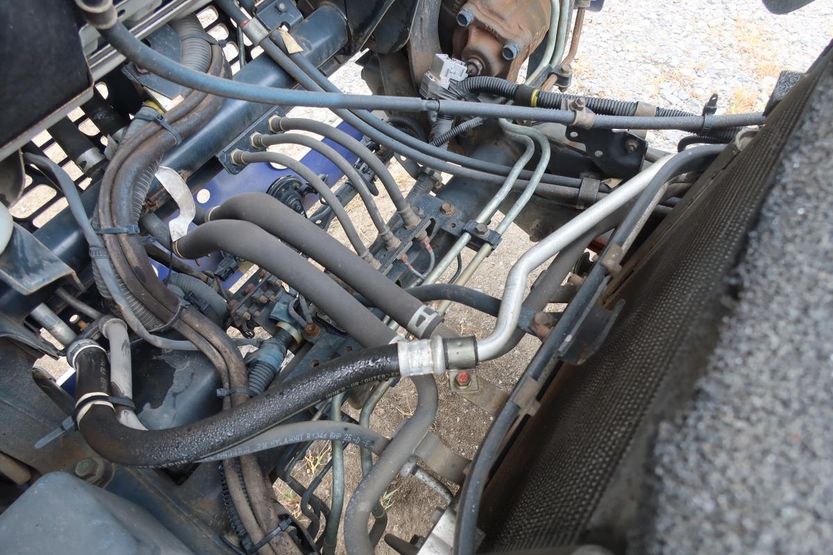 アームロール 新明和製 積載3000kg ツインホイスト|中古トラックの販売・買取・査定のアイナビ