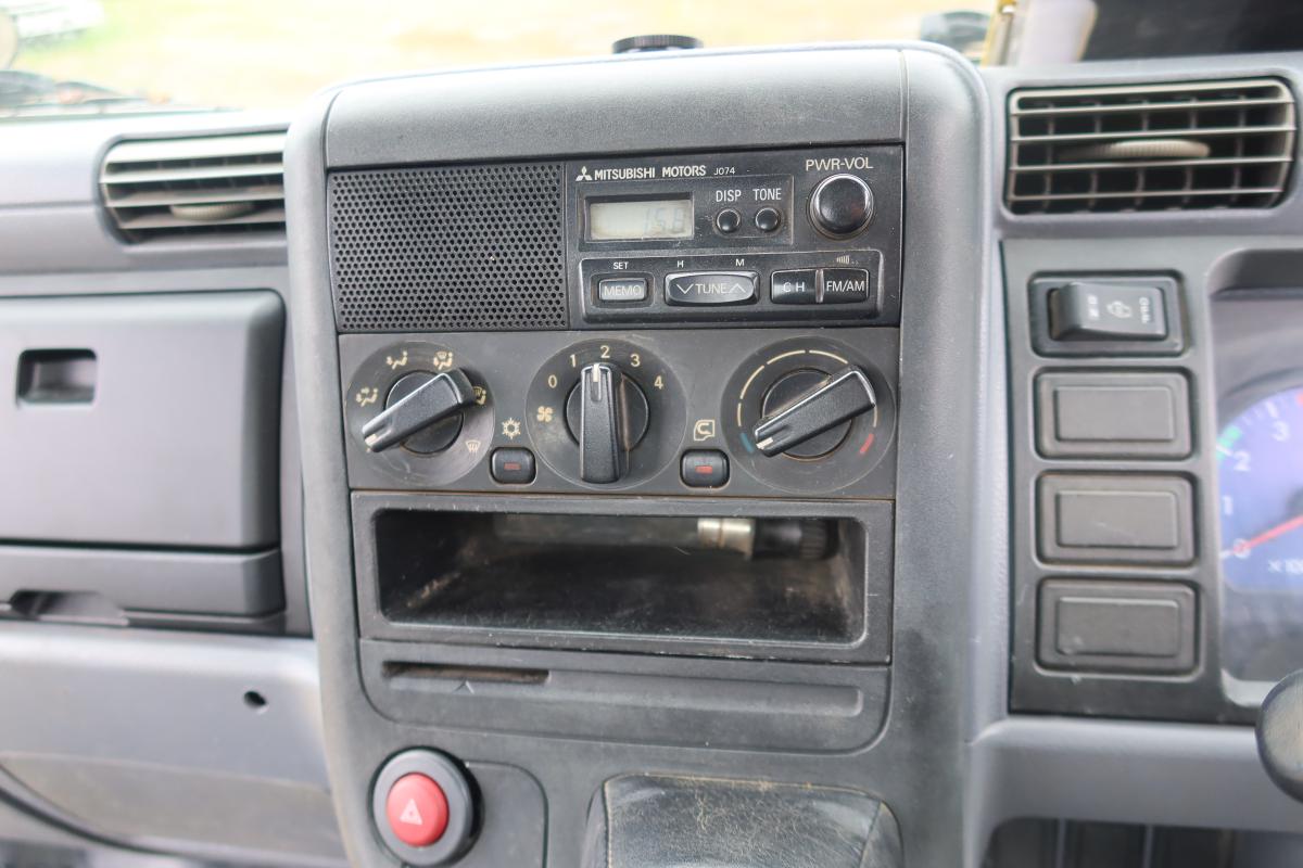 アームロール 新明和製 積載3000kg ツインホイスト|中古トラックの販売・買取・査定のアイナビ