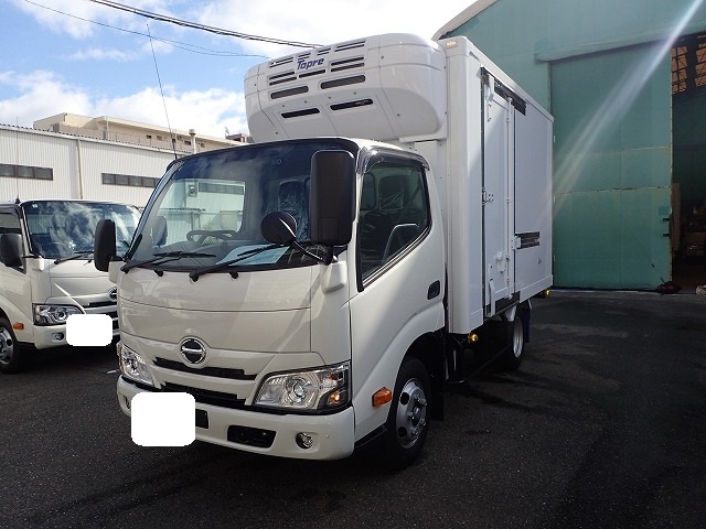 デュトロ 2t標準10尺冷蔵冷凍車MT|中古トラックの販売・買取・査定のアイナビ