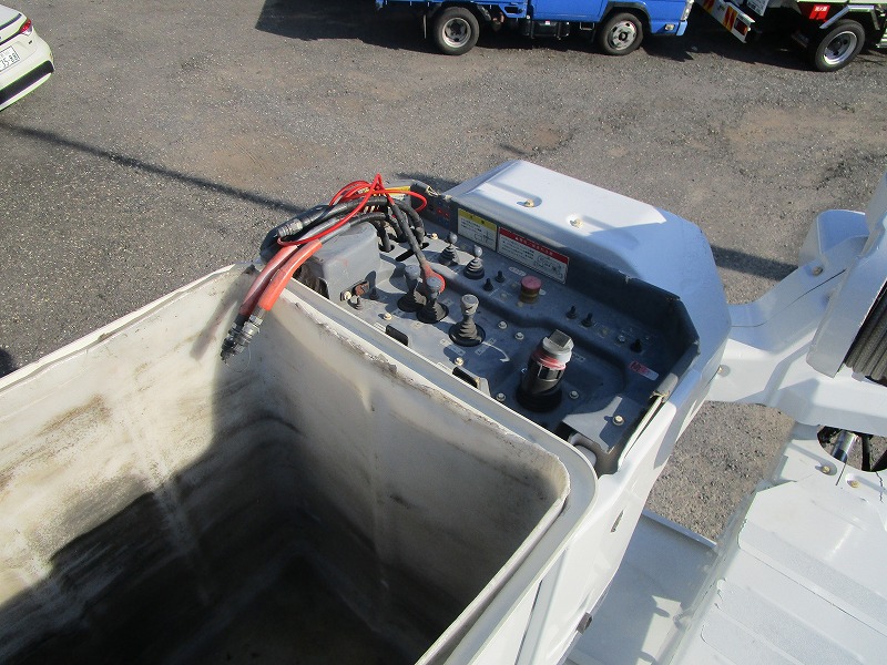 高所作業車14.7m 電工仕様 タダノAT-147CE 外装塗装済|中古トラックの販売・買取・査定のアイナビ