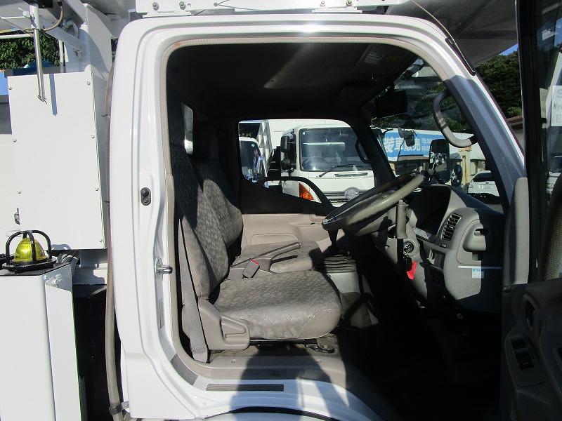 高所作業車14.7m 電工仕様 タダノAT-147CE 外装塗装済|中古トラックの販売・買取・査定のアイナビ