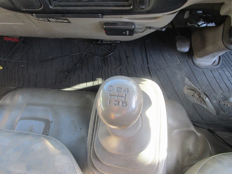 高所作業車14.7m 電工仕様 タダノAT-147CE 外装塗装済|中古トラックの販売・買取・査定のアイナビ