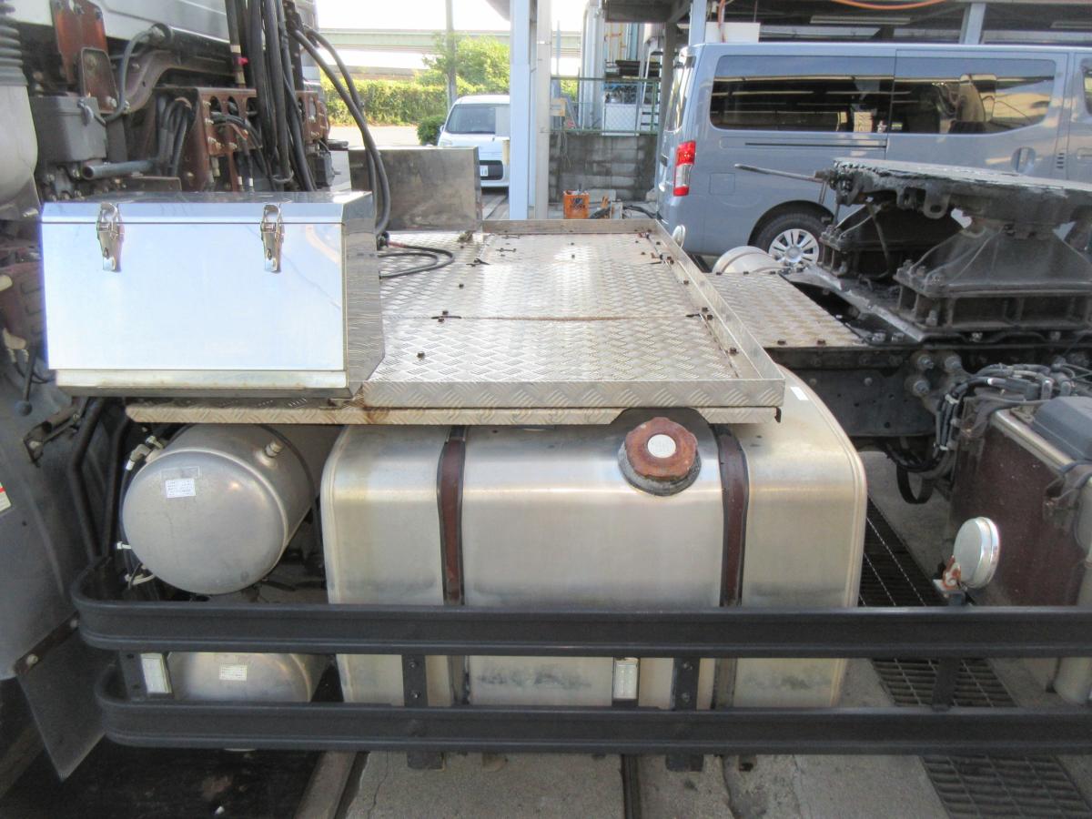 地上高138cm11.5トンプレート付マニュアルトラクタ|中古トラックの販売・買取・査定のアイナビ