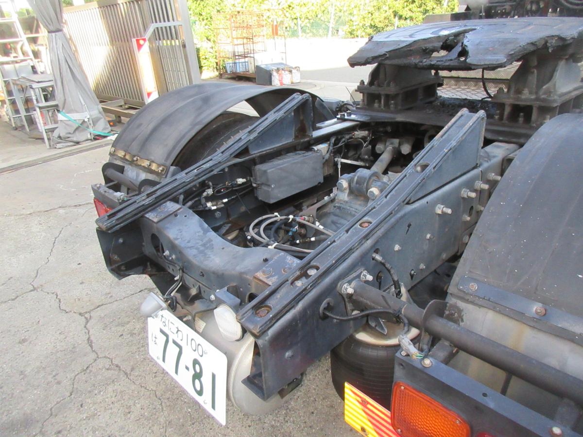 地上高138cm11.5トンプレート付マニュアルトラクタ|中古トラックの販売・買取・査定のアイナビ