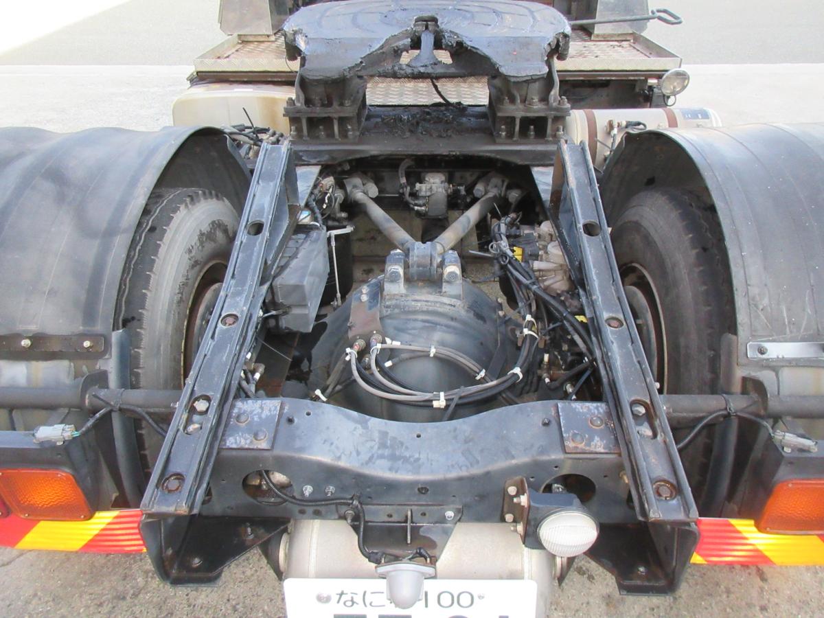 地上高138cm11.5トンプレート付マニュアルトラクタ|中古トラックの販売・買取・査定のアイナビ