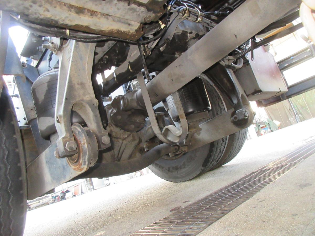 地上高138cm11.5トンプレート付マニュアルトラクタ|中古トラックの販売・買取・査定のアイナビ