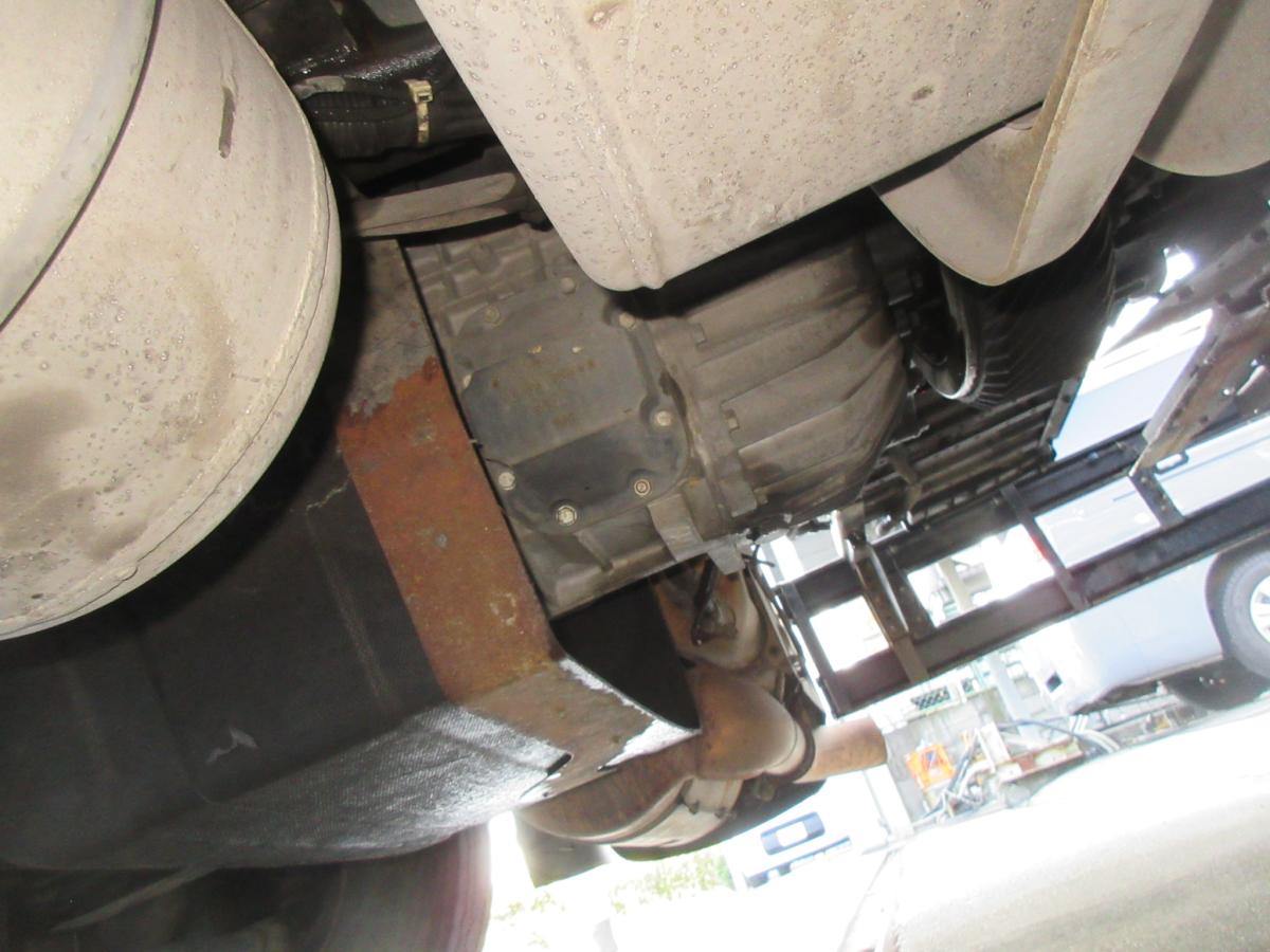 地上高138cm11.5トンプレート付マニュアルトラクタ|中古トラックの販売・買取・査定のアイナビ