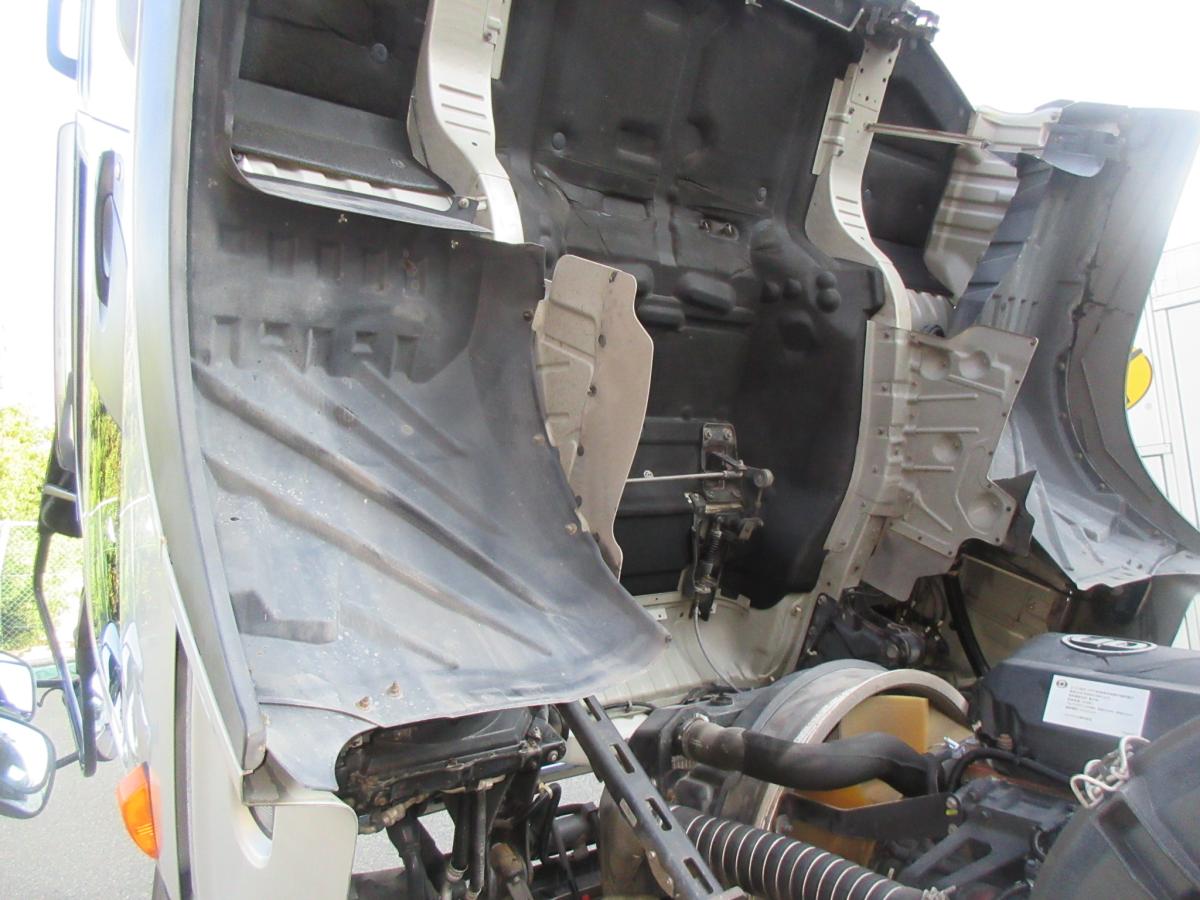 地上高138cm11.5トンプレート付マニュアルトラクタ|中古トラックの販売・買取・査定のアイナビ