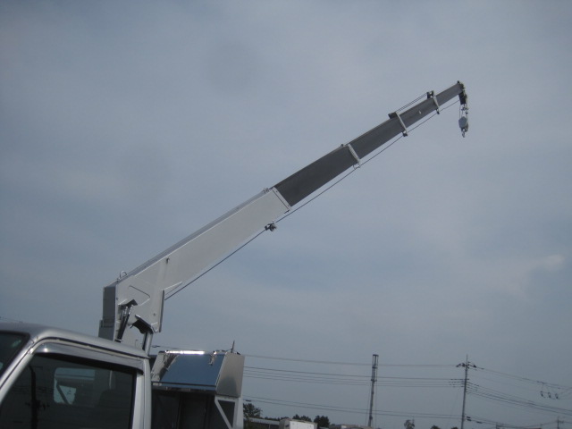 エルフ タダノ5段ブームリアジャッキラジコン付アルミアオリ床鉄板|中古トラックの販売・買取・査定のアイナビ