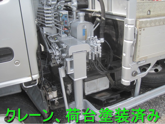 エルフ タダノ5段ブームリアジャッキラジコン付アルミアオリ床鉄板|中古トラックの販売・買取・査定のアイナビ