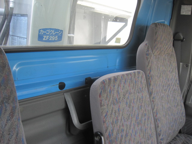 エルフ タダノ5段ブームリアジャッキラジコン付アルミアオリ床鉄板|中古トラックの販売・買取・査定のアイナビ