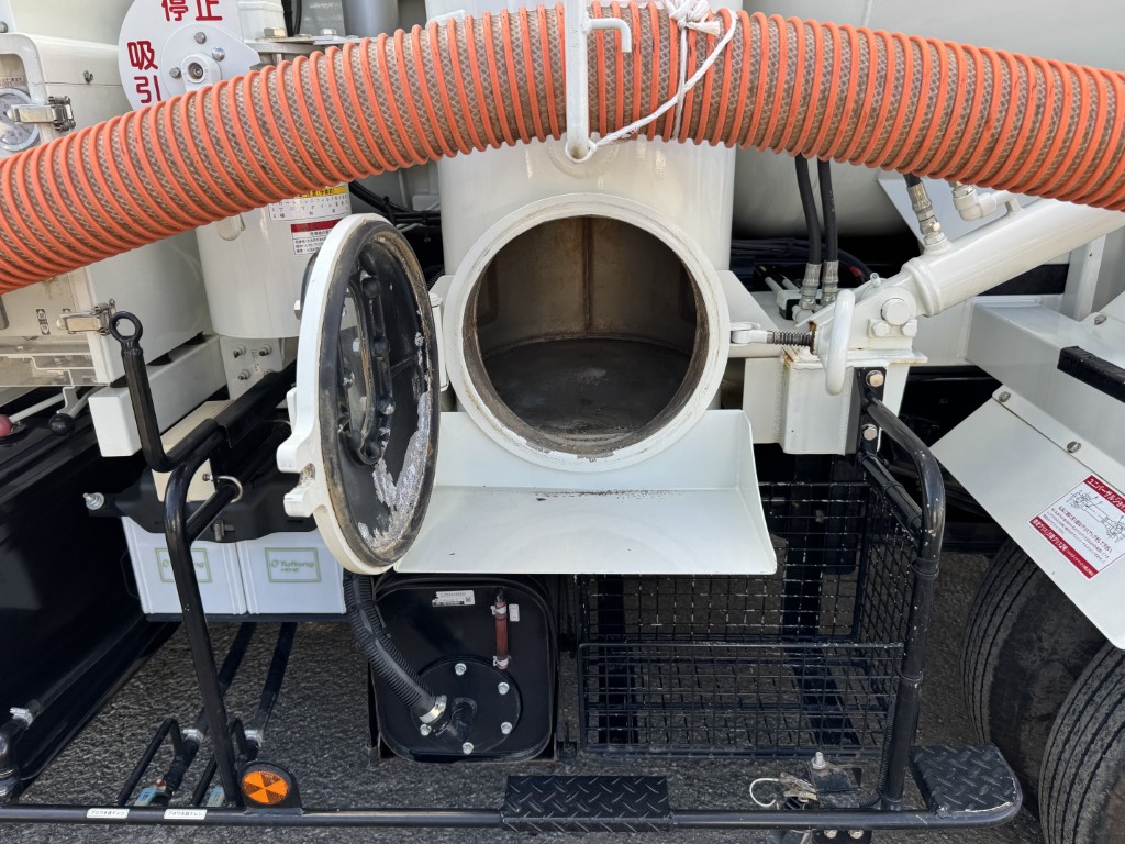 汚泥吸引車兼松風量20m3/minタンクオールステン|中古トラックの販売・買取・査定のアイナビ