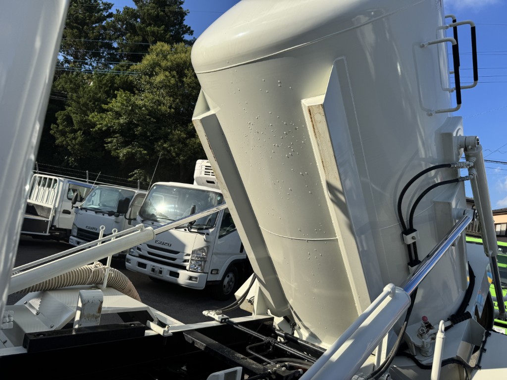 汚泥吸引車兼松風量20m3/minタンクオールステン|中古トラックの販売・買取・査定のアイナビ