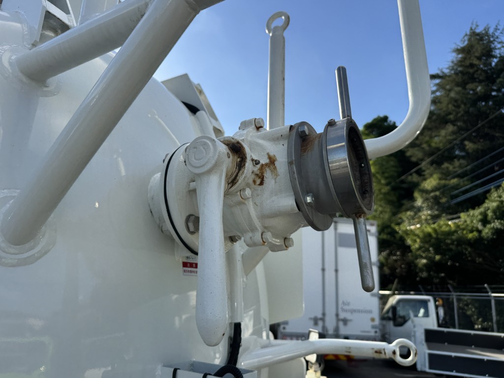 汚泥吸引車兼松風量20m3/minタンクオールステン|中古トラックの販売・買取・査定のアイナビ