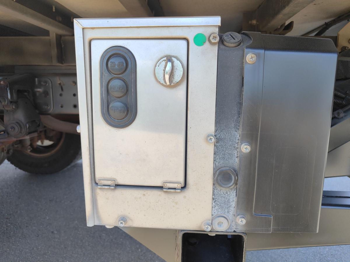 平成24年キャンターアルミバンPG車検付きマニュアル6速|中古トラックの販売・買取・査定のアイナビ