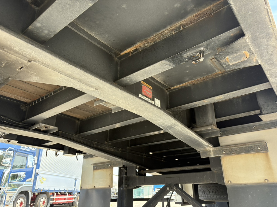 H20年式セミトレーラ 車検付|中古トラックの販売・買取・査定のアイナビ