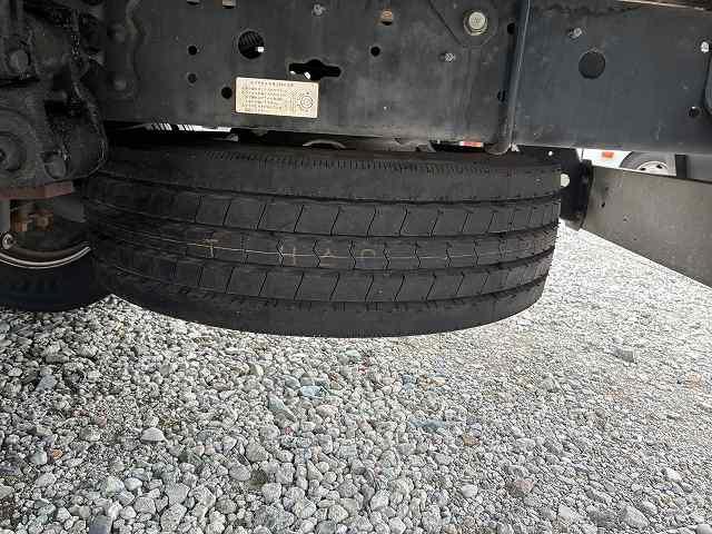 三菱ふそう 平ボディ キャンター|中古トラックの販売・買取・査定のアイナビ