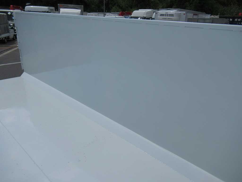 増t 新明和 深ダンプ 14立米 Rドア片開き 240PS 6速|中古トラックの販売・買取・査定のアイナビ