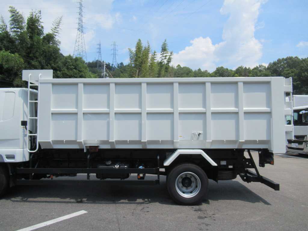 増t 新明和 深ダンプ 14立米 Rドア片開き 240PS 6速|中古トラックの販売・買取・査定のアイナビ