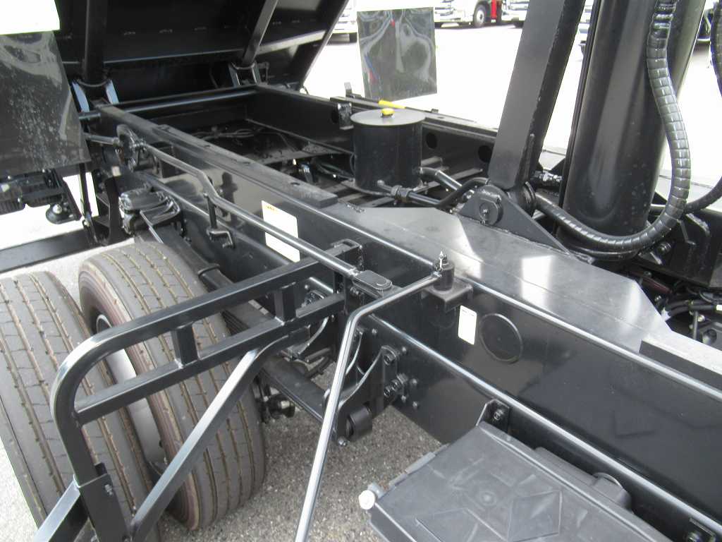 増t 新明和 深ダンプ 14立米 Rドア片開き 240PS 6速|中古トラックの販売・買取・査定のアイナビ