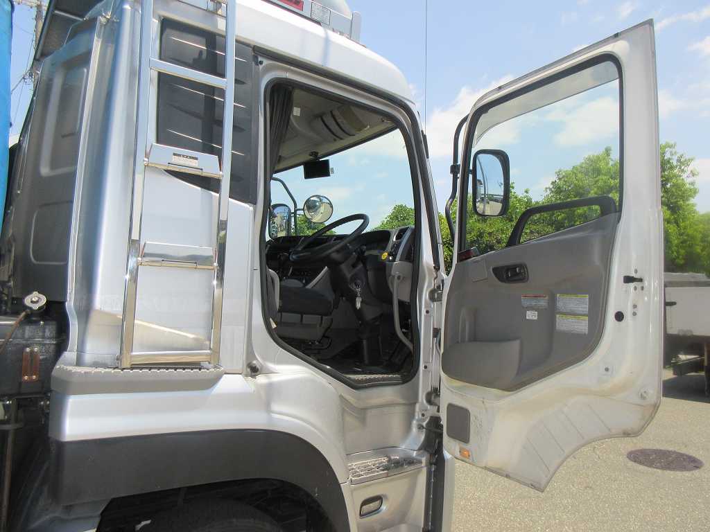 4軸低床アコーディオン幌付アルミ平|中古トラックの販売・買取・査定のアイナビ