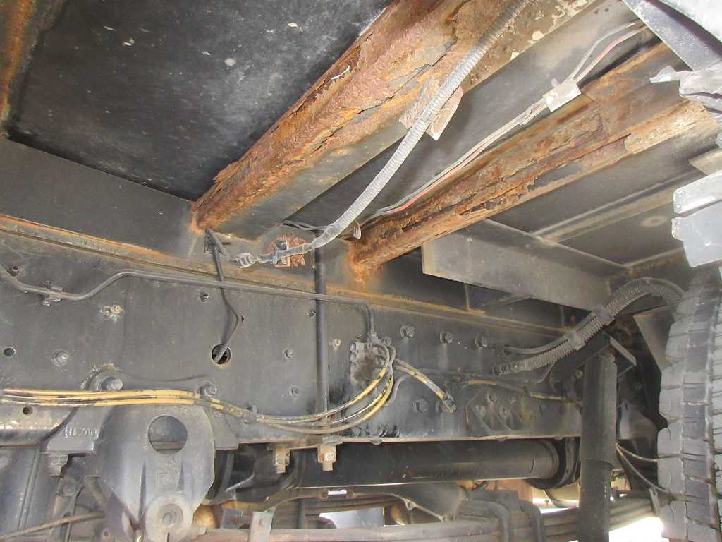 4軸低床アコーディオン幌付アルミ平|中古トラックの販売・買取・査定のアイナビ