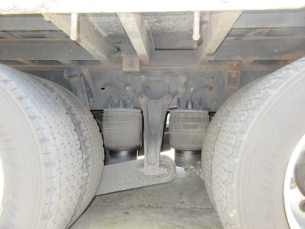 4軸低床アコーディオン幌付アルミ平|中古トラックの販売・買取・査定のアイナビ