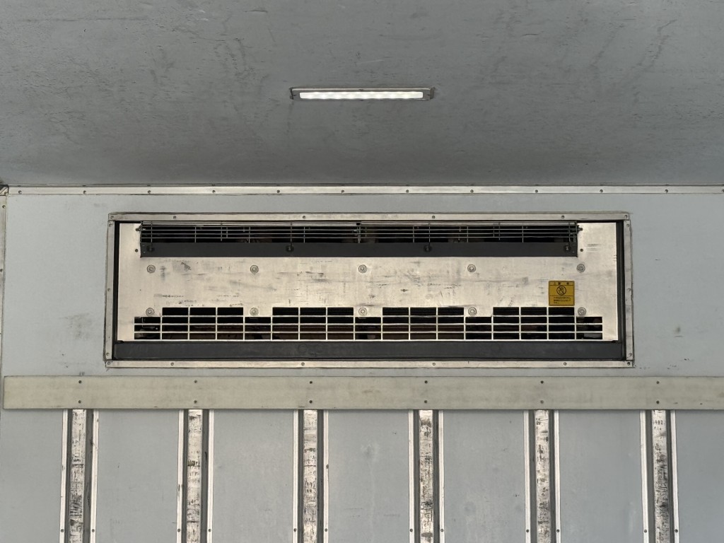 ワイドエアサス東プレ低温サイドドア車検付|中古トラックの販売・買取・査定のアイナビ